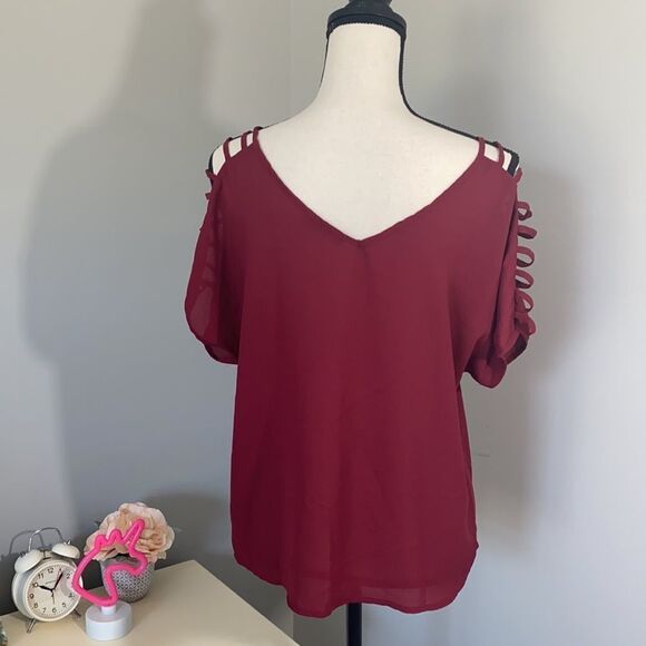 Women’s Maroon Blouse - Picture 3 of 3
